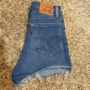 Levi's Women's High rise shorts